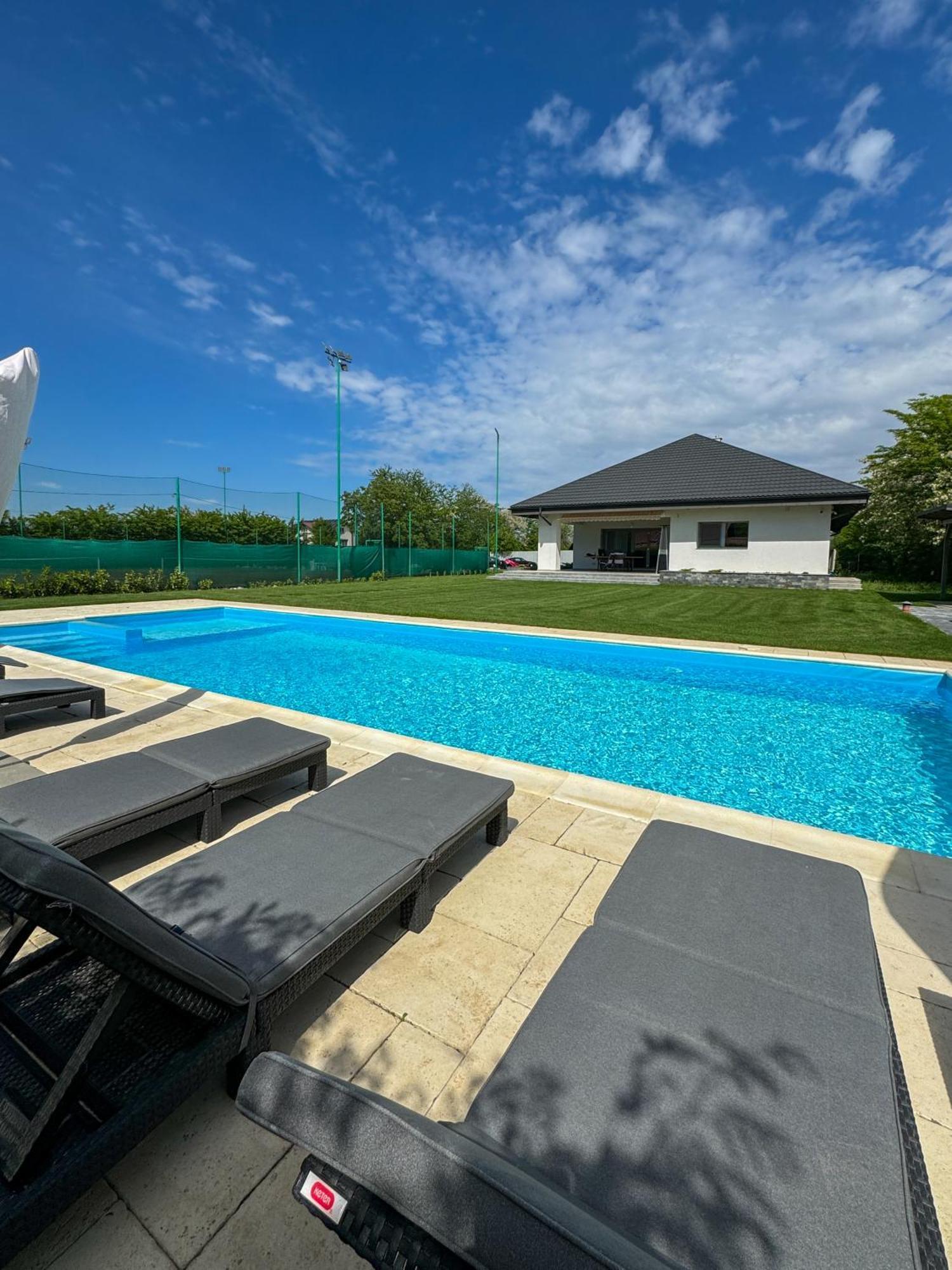 Lahuzur - Casa De Vacanta - Therme Balotesti & Aeroport Otopeni Saftica Экстерьер фото